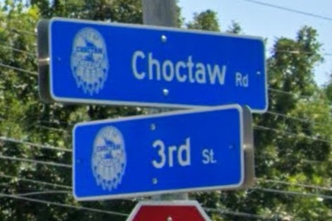 Choctaw, OK street sign