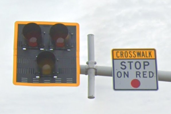 Crosswalk traffic light