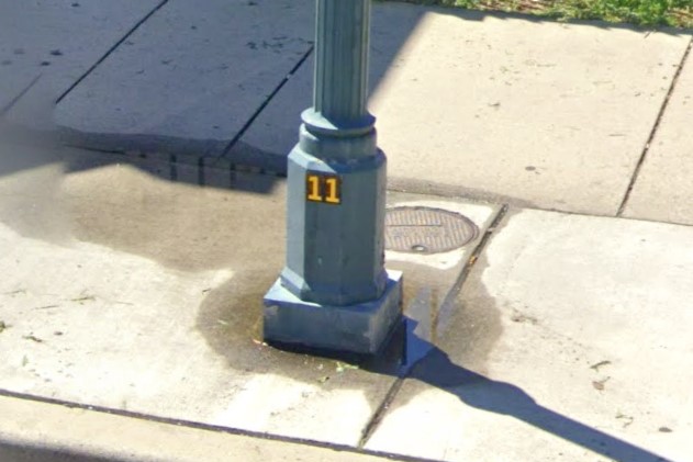 MD numbered lamp posts