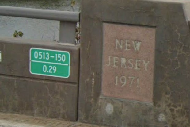 Bridge marker and plaque