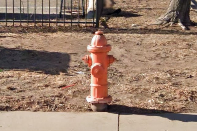 Red hydrants, Amarillo