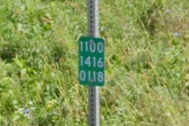 Green sign markers